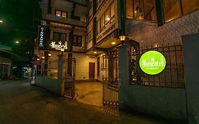 Muscatel Fairmount 100 Mts From Mall Road